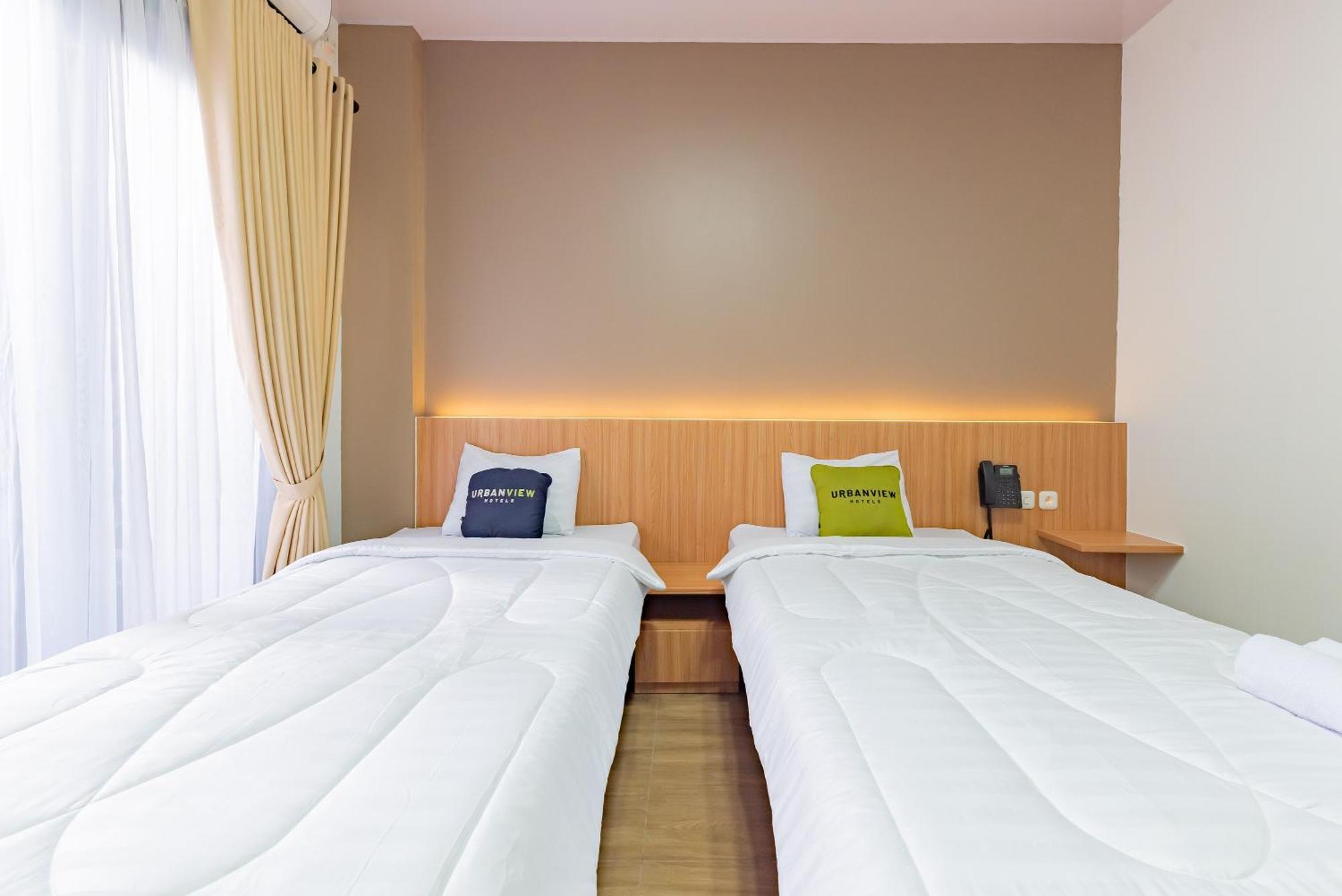 Urbanview Hotel Inkoppabri Cisarua Puncak Ngoại thất bức ảnh