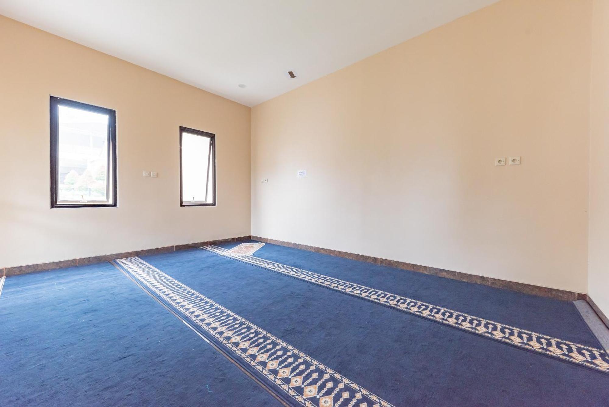 Urbanview Hotel Inkoppabri Cisarua Puncak Ngoại thất bức ảnh
