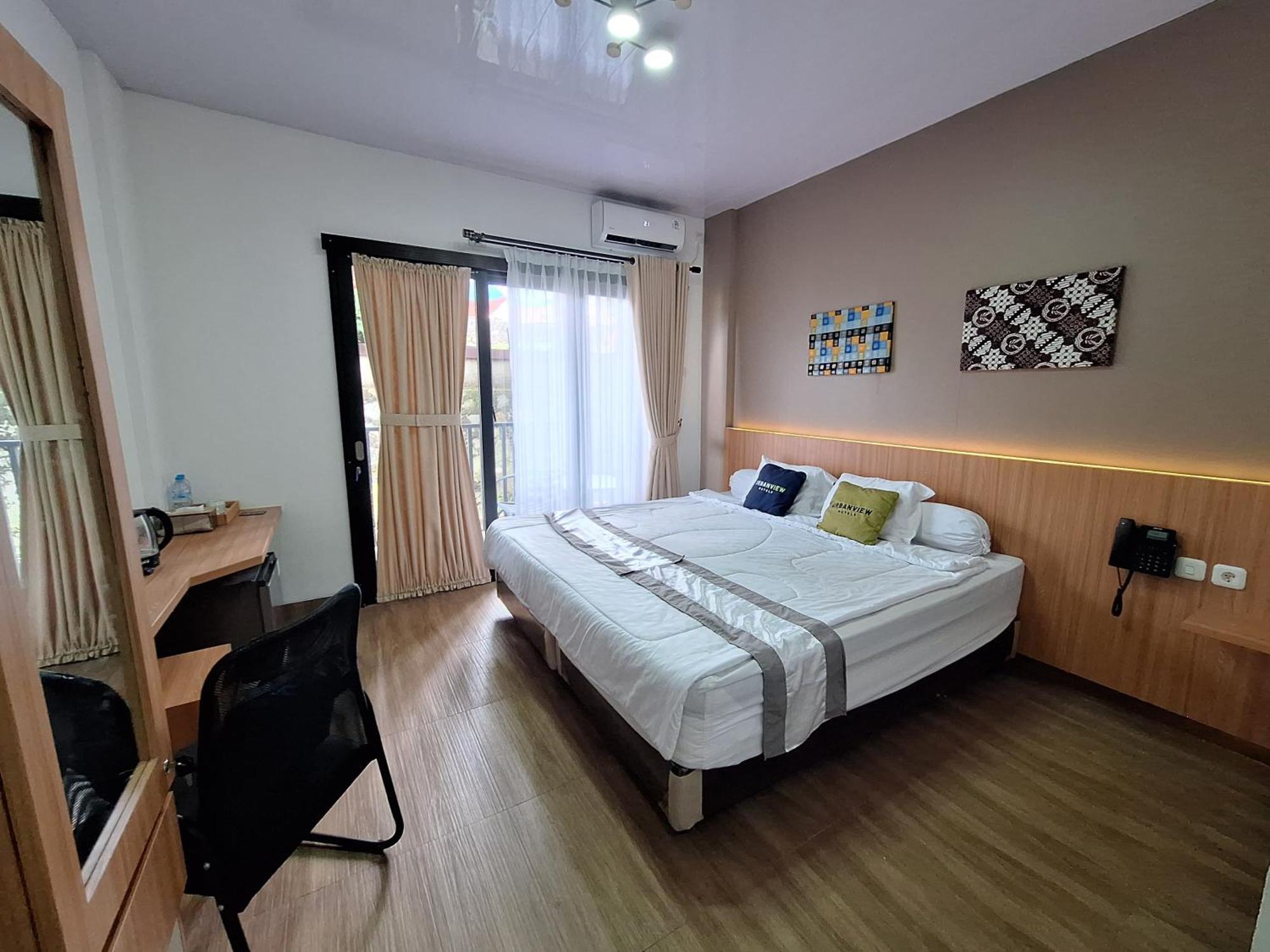 Urbanview Hotel Inkoppabri Cisarua Puncak Ngoại thất bức ảnh
