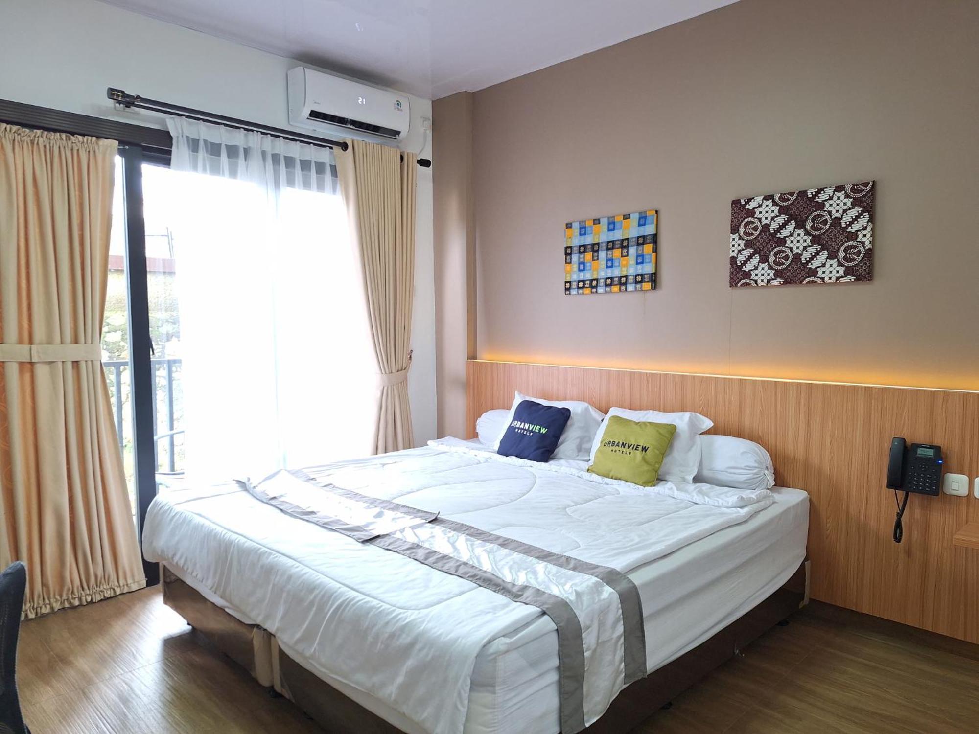 Urbanview Hotel Inkoppabri Cisarua Puncak Ngoại thất bức ảnh