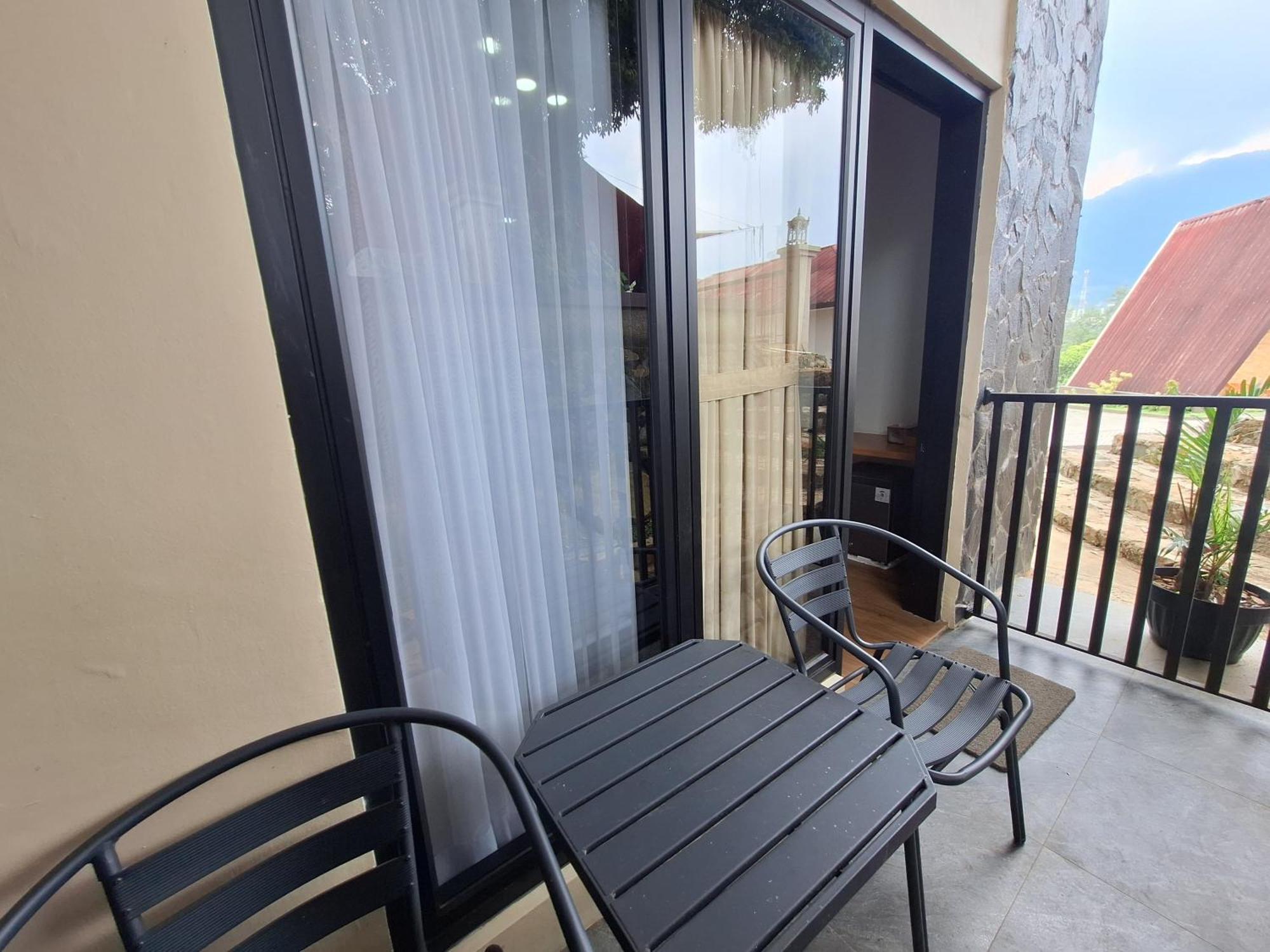 Urbanview Hotel Inkoppabri Cisarua Puncak Ngoại thất bức ảnh